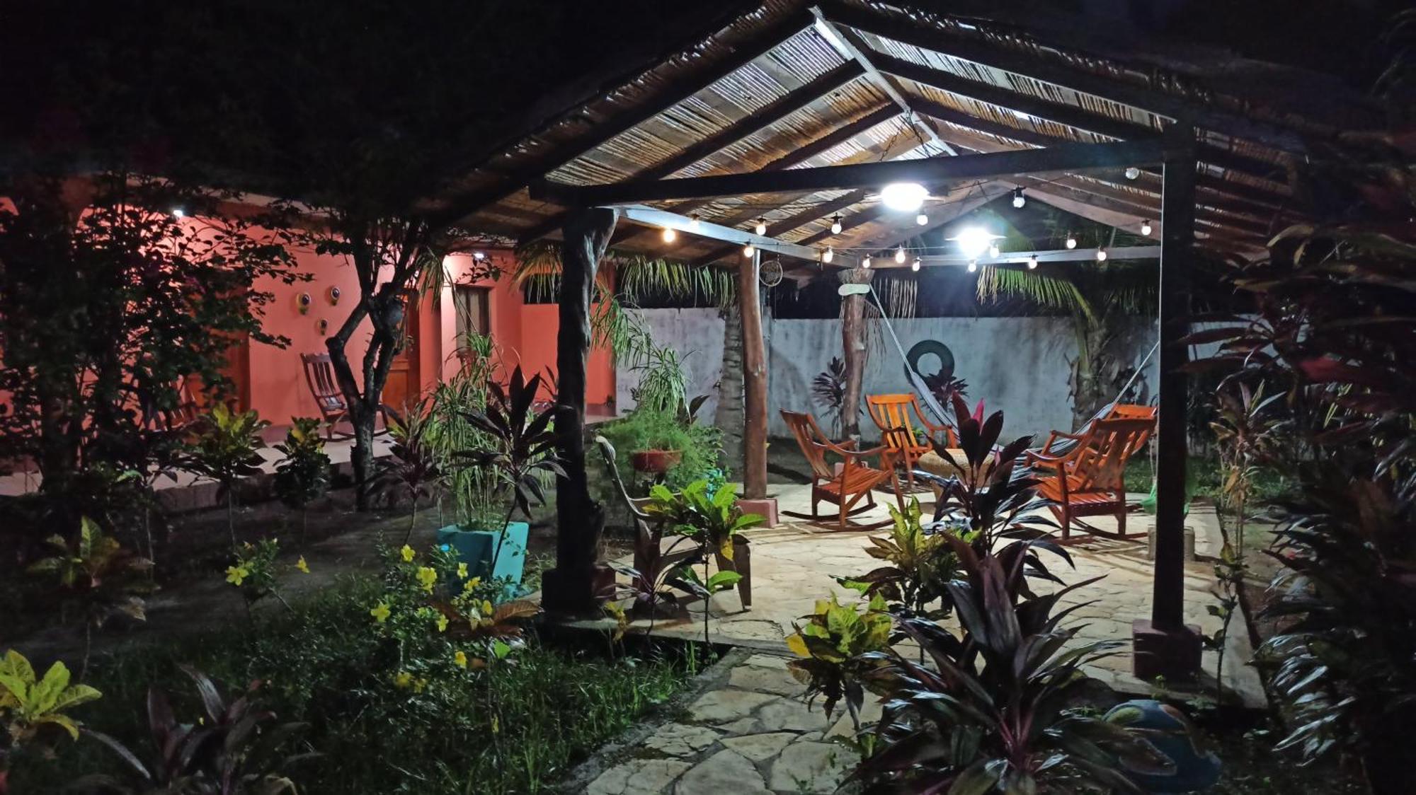 Ometepe House Panzió Moyogalpa Kültér fotó