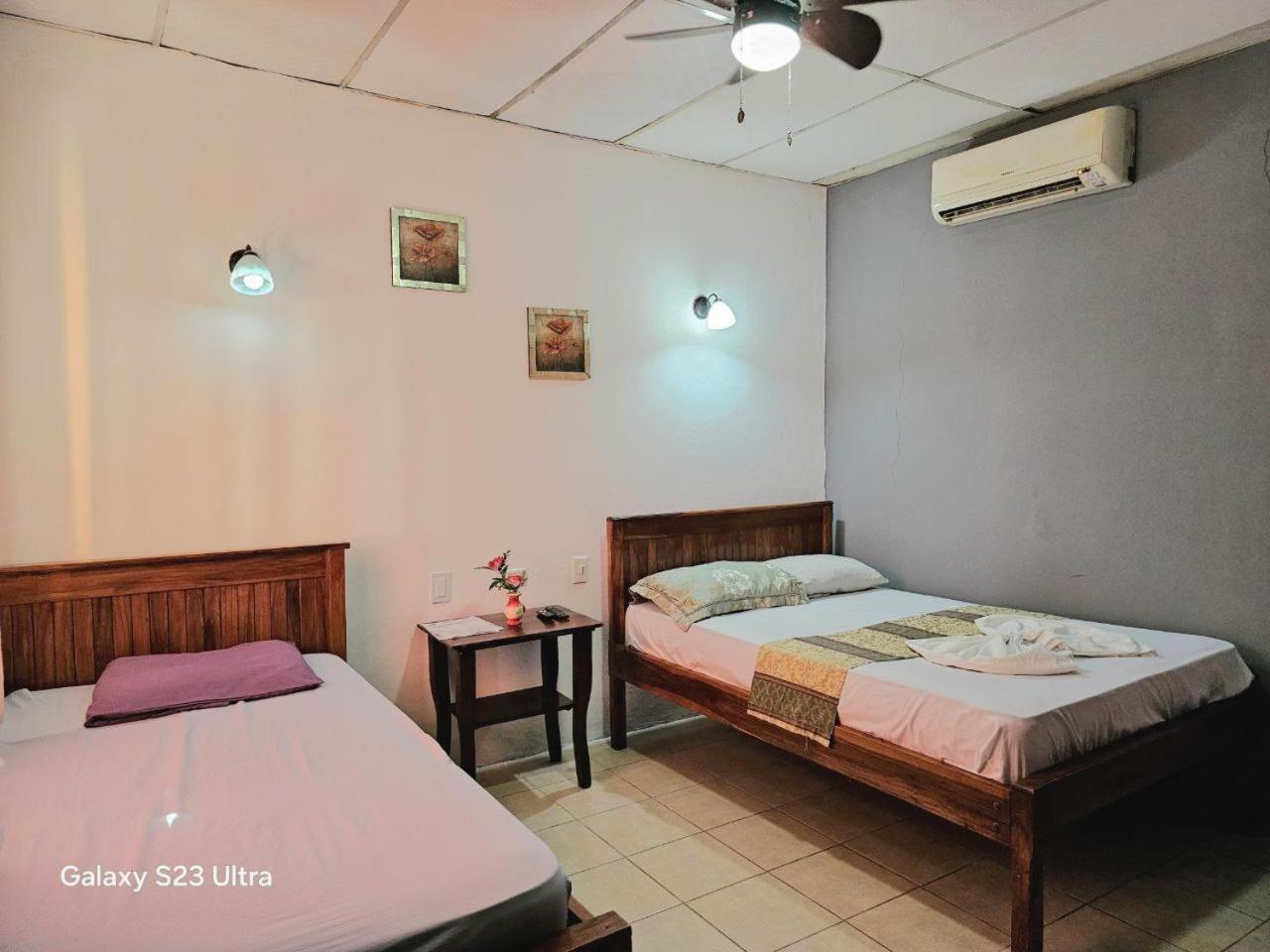 Ometepe House Panzió Moyogalpa Kültér fotó