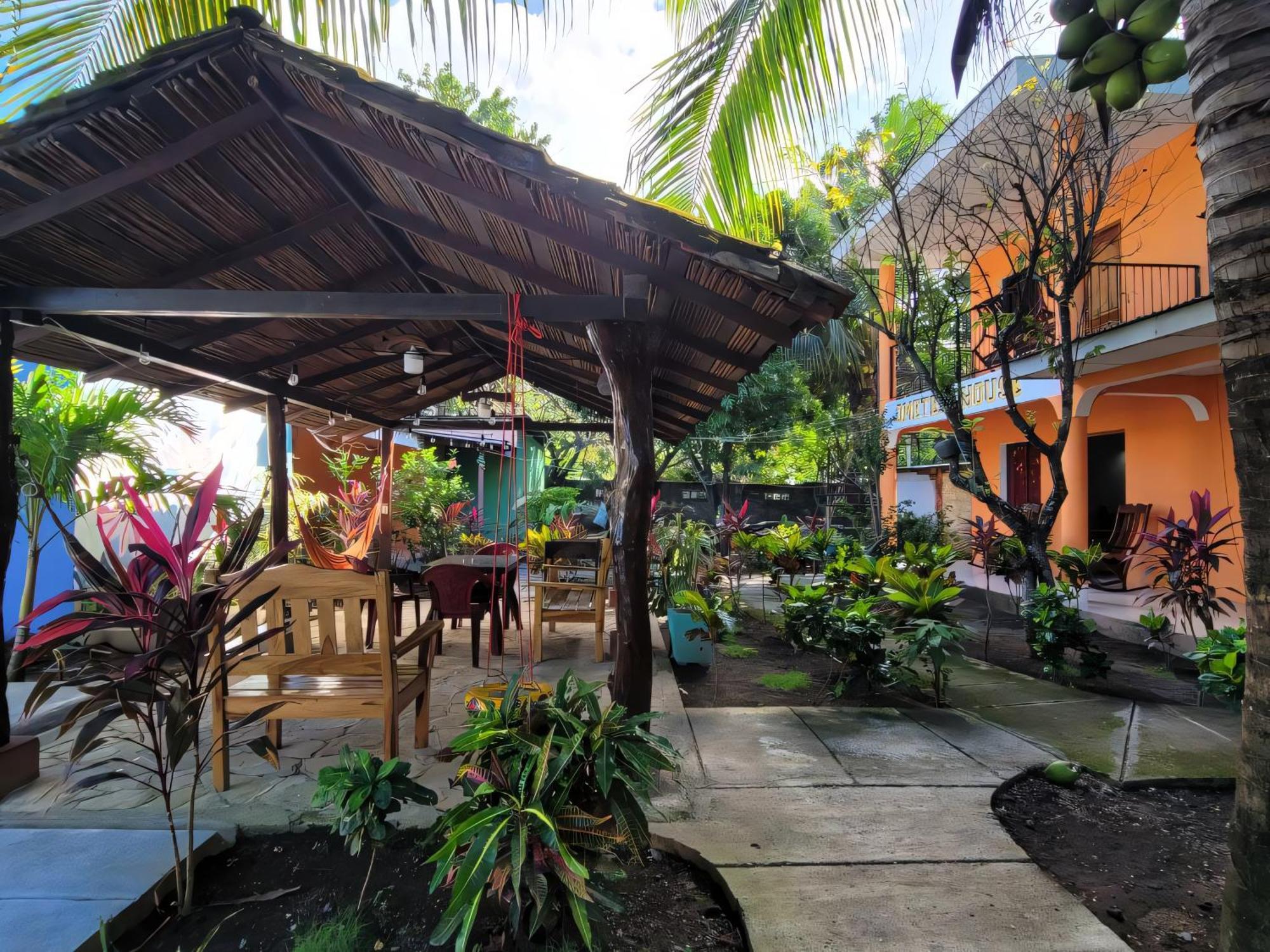Ometepe House Panzió Moyogalpa Kültér fotó