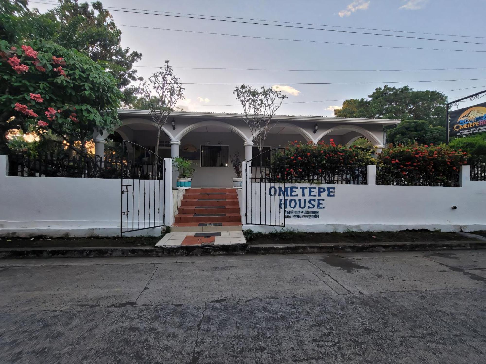 Ometepe House Panzió Moyogalpa Kültér fotó